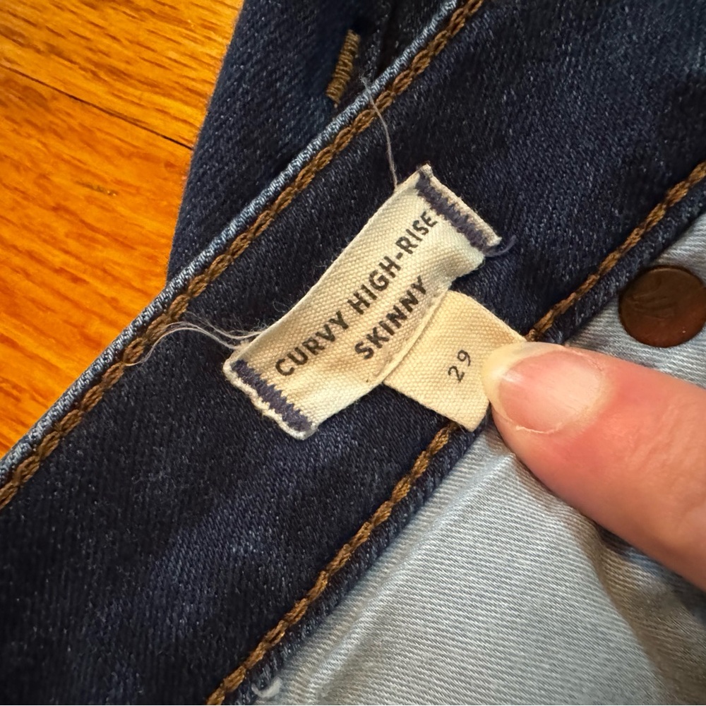 Madewell Women's Dark Wash Curvy High Rise Skinny Jeans - Picture 4 of 5